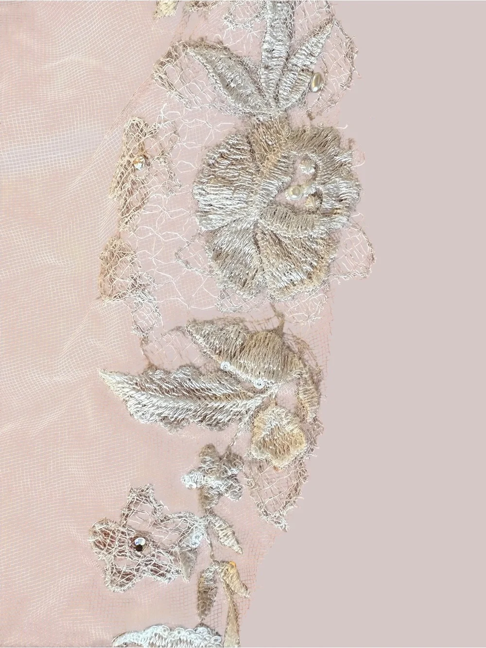 Lace Trim Bridal Veil in Ivory